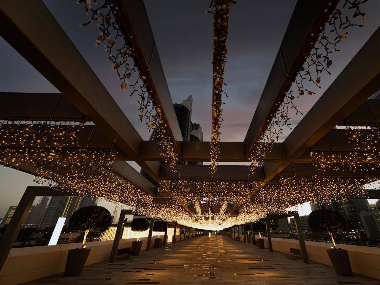 Pergola LED uygulama örneği — Bahçe & teras pergola ışığı
